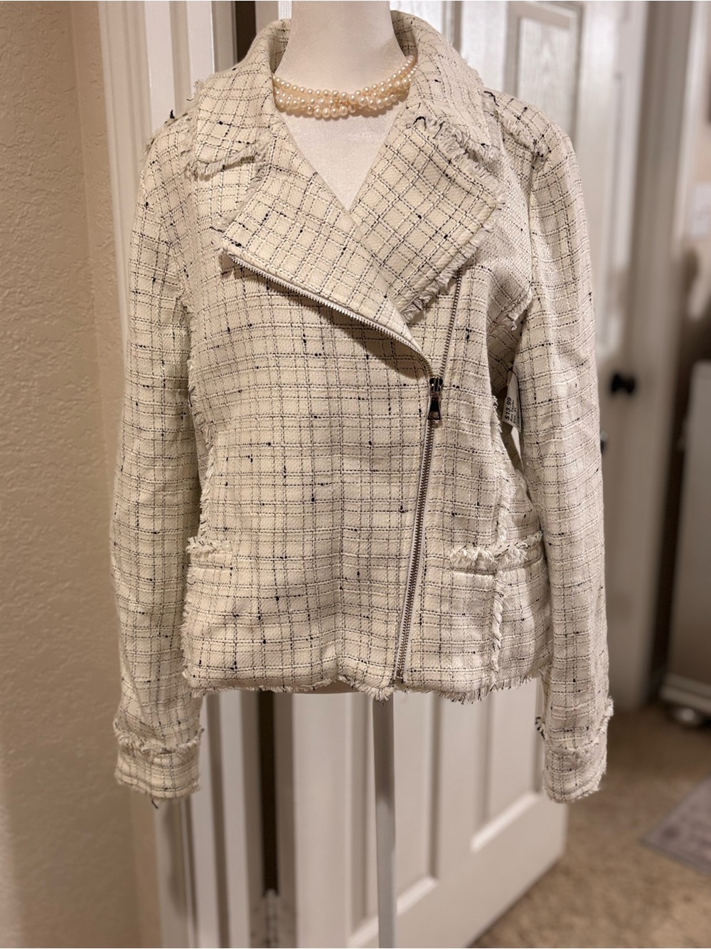 Ann Taylor Cream Tweed Asymmetric Zip Blazer